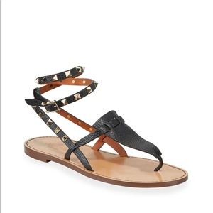100% Authentic Valentino Rockstud leather sandal💋